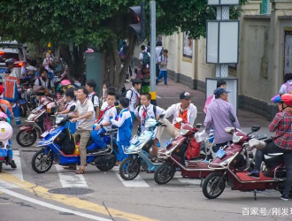 廣西恭城瑤族自治縣市場監(jiān)管局、開展貨車、電動(dòng)自行車專項(xiàng)整治