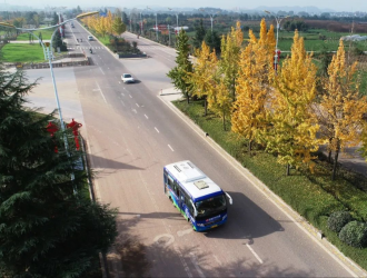 “公路版”公交車將上線運營，座椅軟包還配安全帶