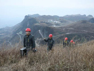 湖南電網(wǎng)嚴(yán)陣以待迎新一輪冰雪